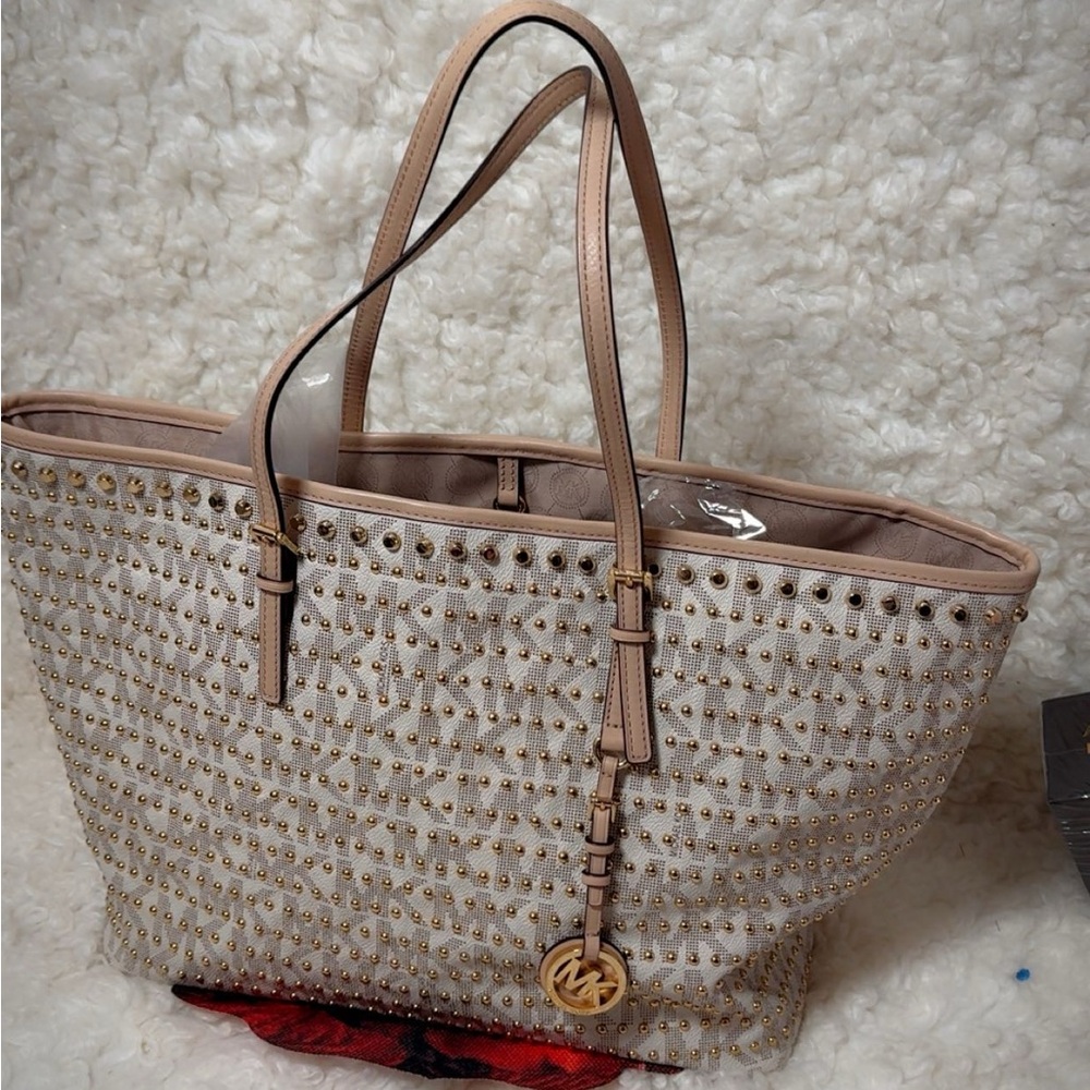 Michael Kors White Tote with Gold Accents